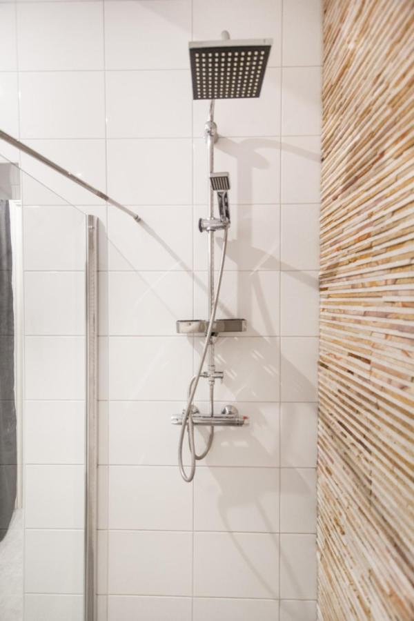 Luxurious two bedroom apartment A kwartier Center Groningen Buitenkant foto